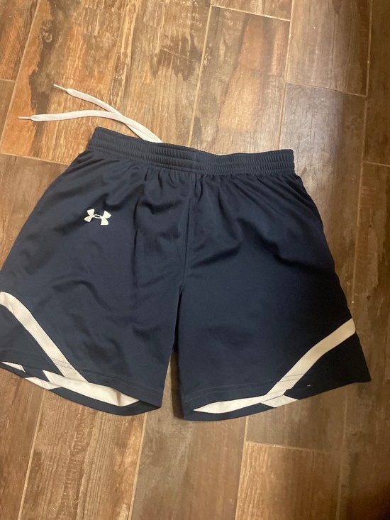Under armor Pants - Women’s medium under armor basketball ahorts